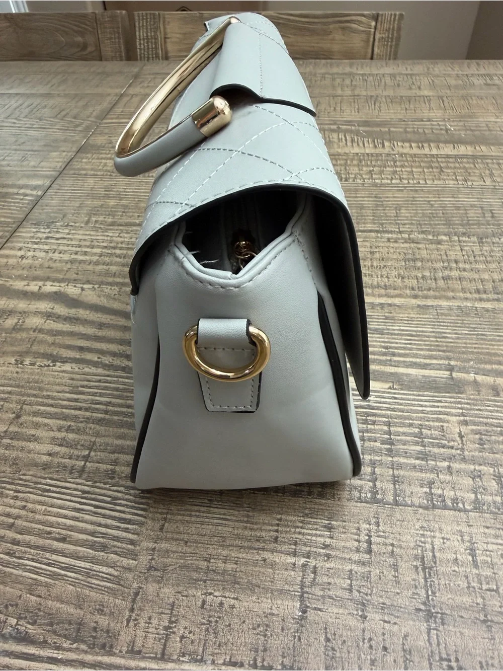 Bella Russo chic light